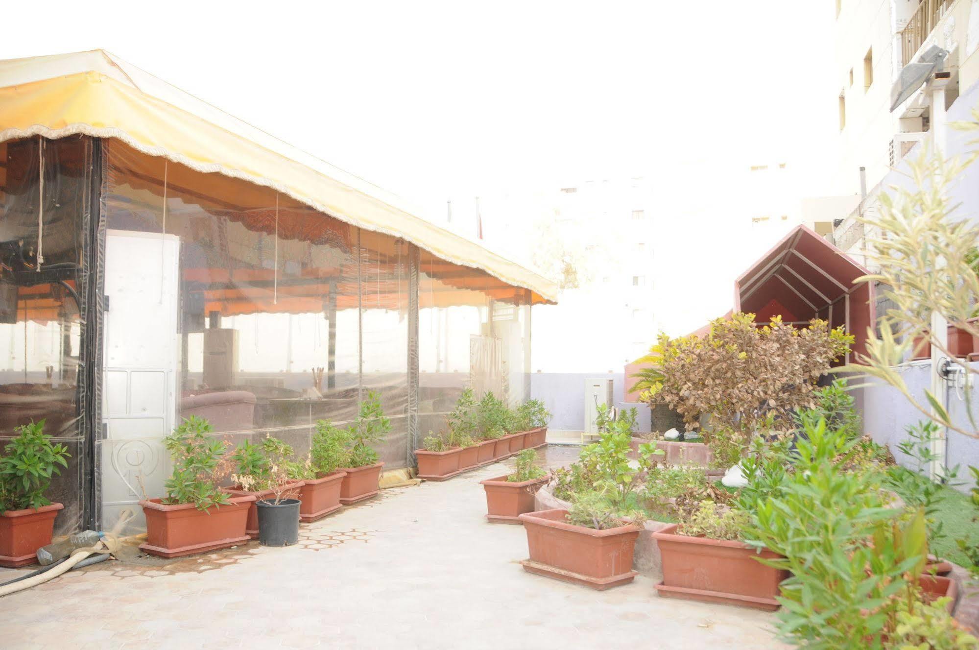الكويت Al Muhanna Plaza Salmiya Old Souk المظهر الخارجي الصورة